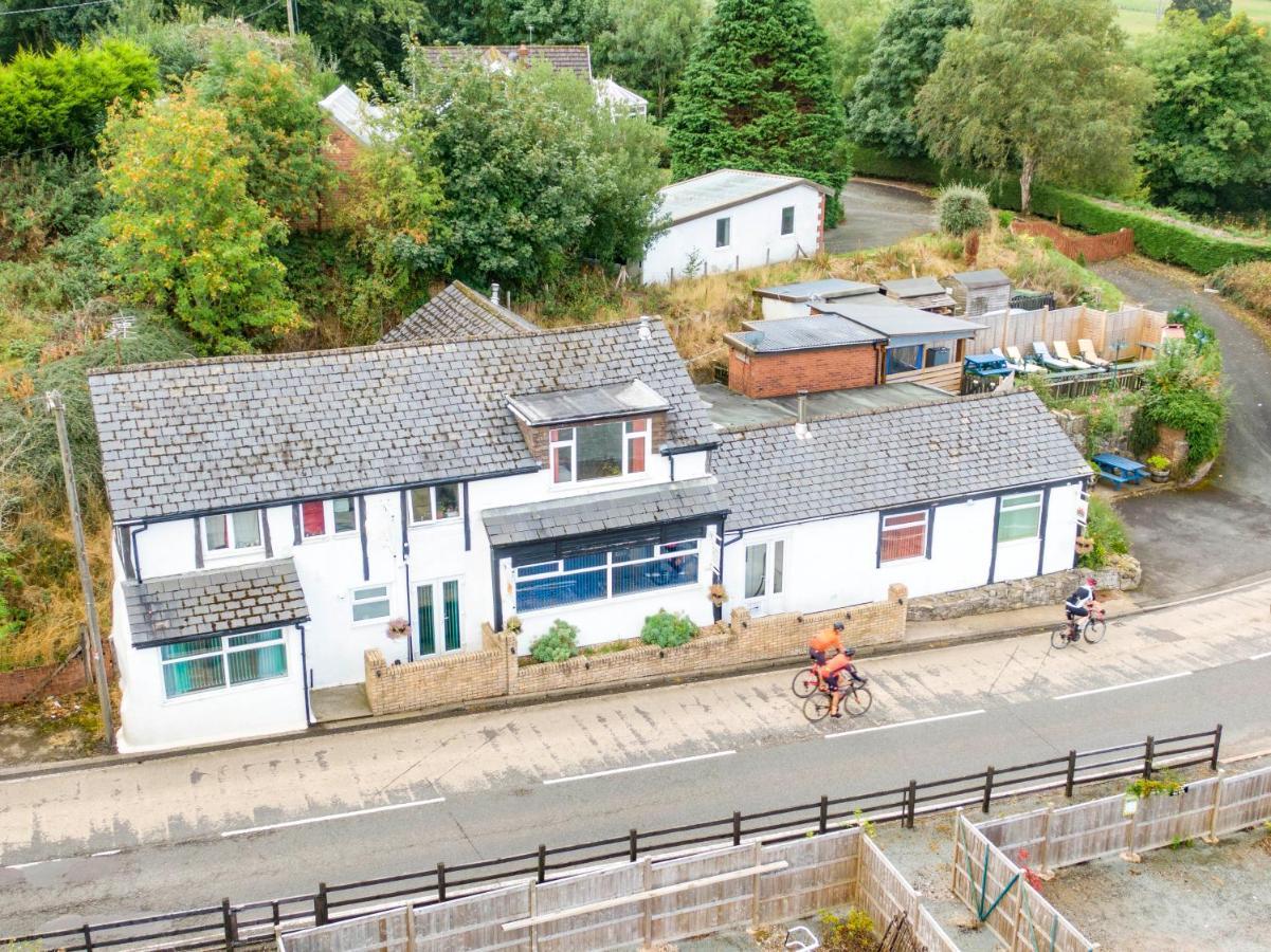 Welsh Row House Apartman Llandegla Kültér fotó