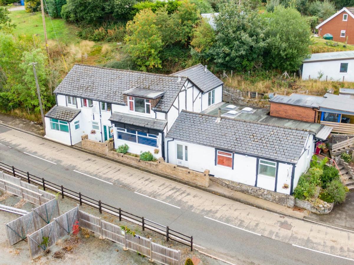 Welsh Row House Apartman Llandegla Kültér fotó