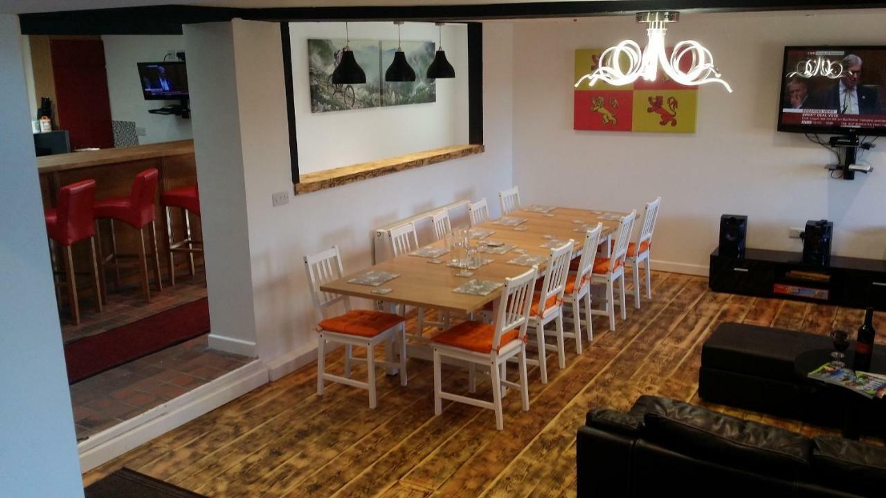 Welsh Row House Apartman Llandegla Kültér fotó