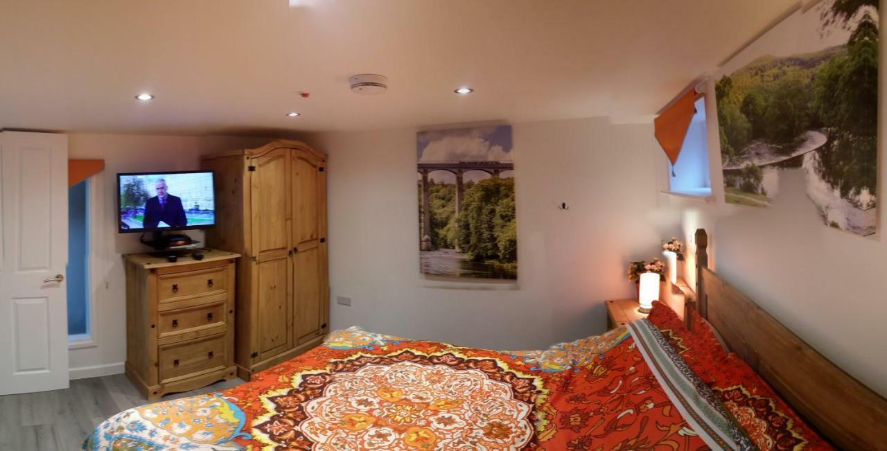 Welsh Row House Apartman Llandegla Kültér fotó