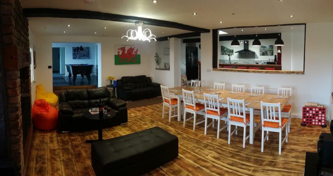 Welsh Row House Apartman Llandegla Kültér fotó