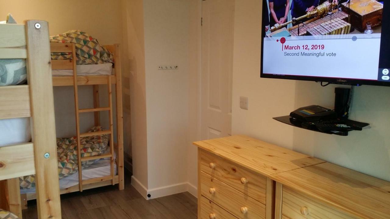 Welsh Row House Apartman Llandegla Kültér fotó